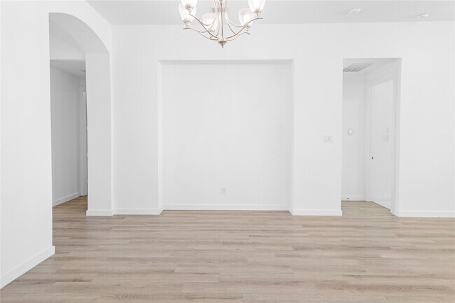 Building Photo - 17127 Crimson Crest Dr