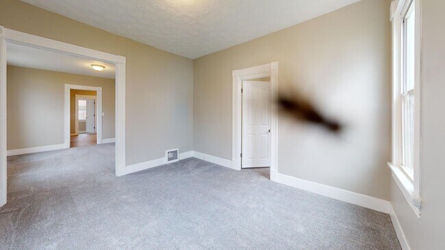 Building Photo - 3218-22 Walton