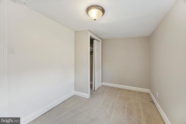 Building Photo - 1814 S Juniper St