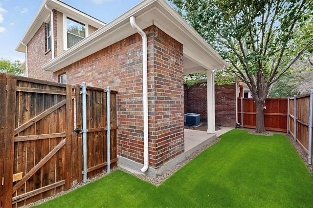 Building Photo - 6325 Cedar Falls Dr