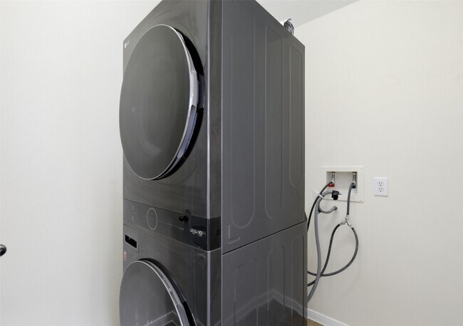 Building Photo - 7018 Chapel Meadow Ln