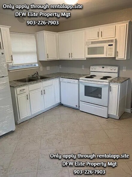 Building Photo - 468 Maplegrove Rd