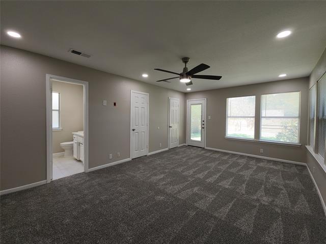 Building Photo - 5104 Laurel Ln