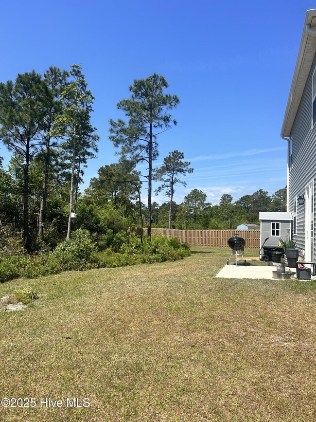 Building Photo - 404 Willet Ct
