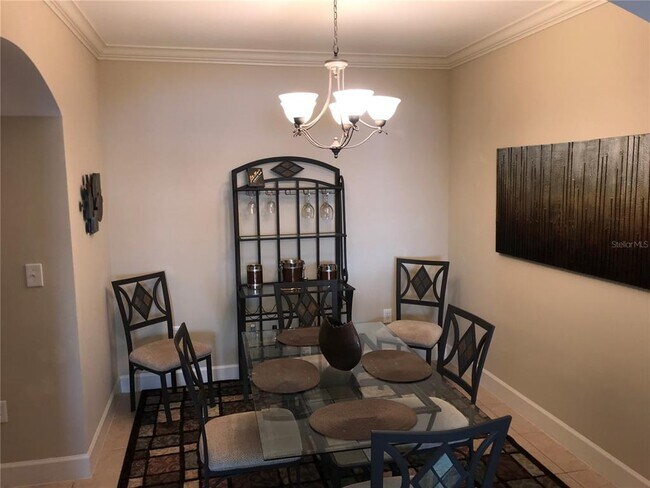 Building Photo - 808 3rd Ave W