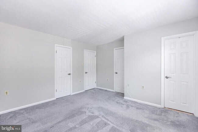 Building Photo - 3498 Aviary Way