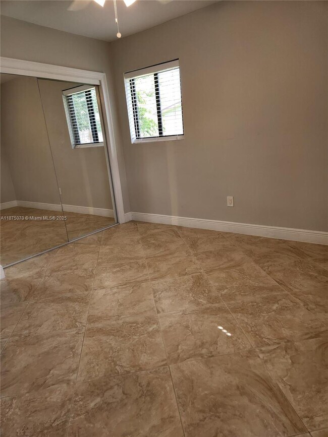Building Photo - 10990 SW 57th St