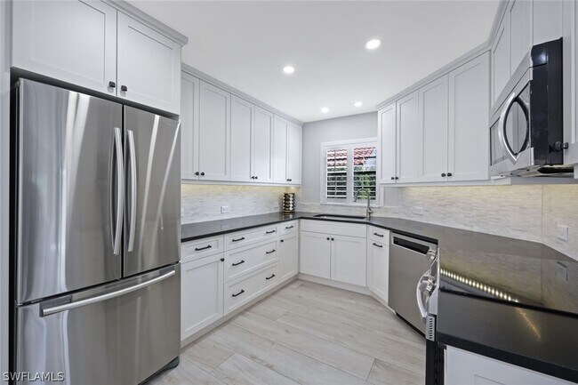 Building Photo - 714 Reef Point Cir