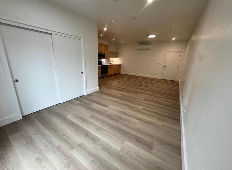 Building Photo - 3108 Seacrest Ave