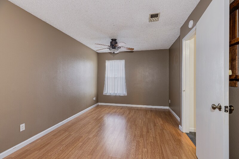 Building Photo - 8294 Windmill Farms Dr