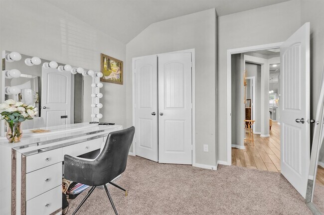 Building Photo - 4330 Umber Shadow Dr
