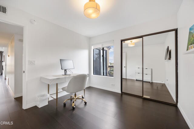 Building Photo - 835 S Lucerne Blvd