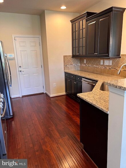 Building Photo - 42592 Sunset Ridge Square