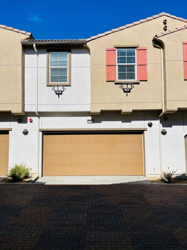 Building Photo - 40407 Calle Real