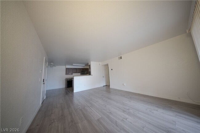 Building Photo - 2606 S Durango Dr