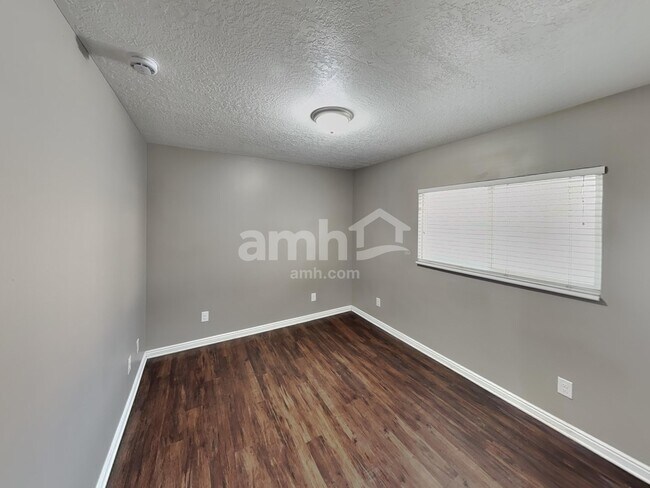 Building Photo - 447 S 1250 E