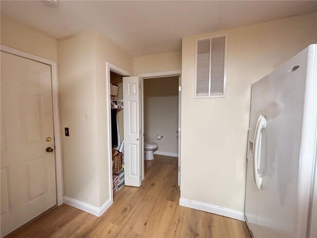 Building Photo - 21222 Shetland Dr N