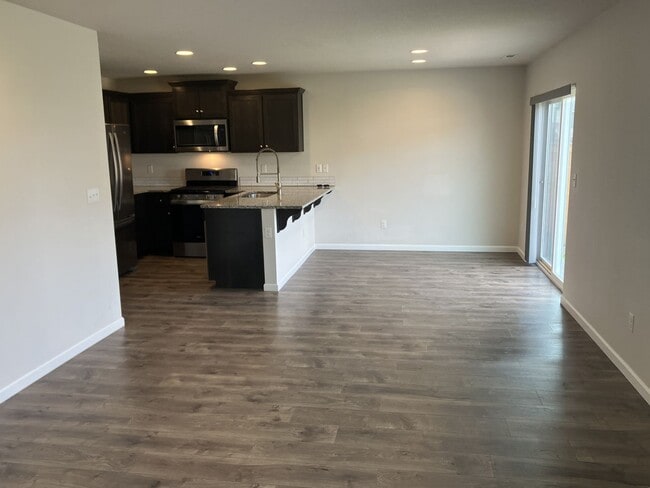 Building Photo - Beautiful Three Bedroom Home in North Salem