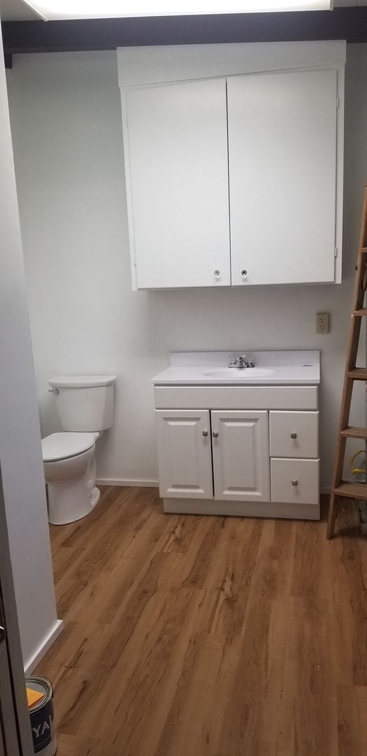Building Photo - Three bedroom Home Close to the Hospital in Eureka