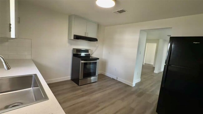 Building Photo - 13309 FM359