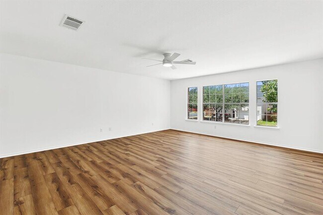 Building Photo - 2431 Lavendale Ct