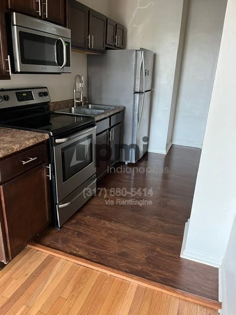 Building Photo - 1 W 28th St