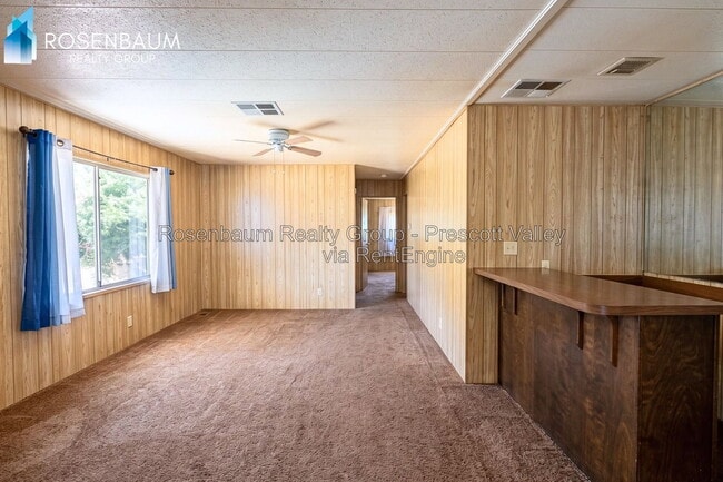 Building Photo - 1321 Chestnut Trail