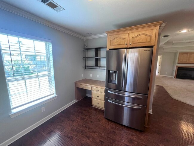 Building Photo - 1808 Airborn Dr