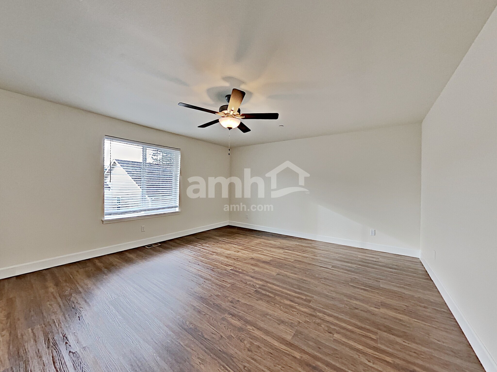 Building Photo - 10618 137th St E