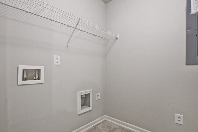 Building Photo - 4165 Shoals Ln