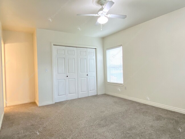 Building Photo - PRIME 3BR - 2BA Walkable RIVER WEST HOME