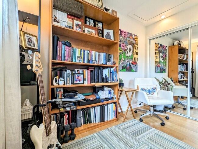 Building Photo - Remodeled Home Next To Zilker Park - 3 BR / 2 BA