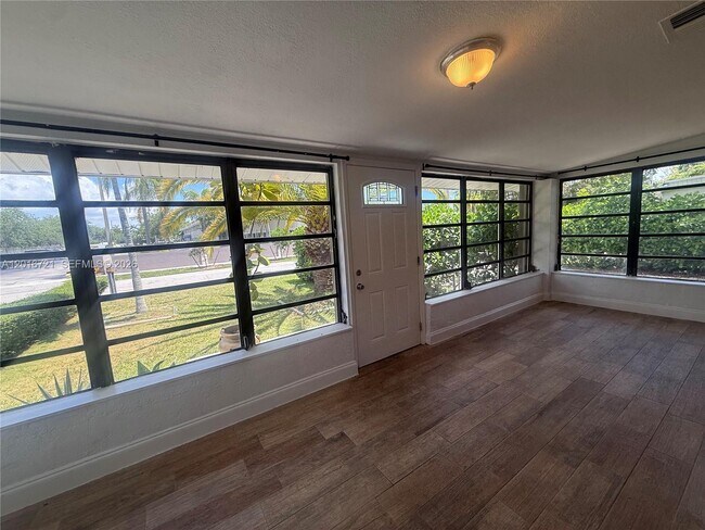 Building Photo - 9040 SW 156th St