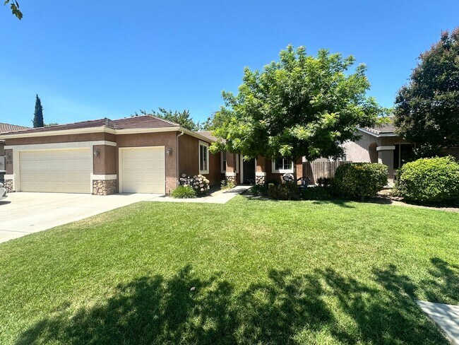 Building Photo - NW Visalia Home Coming Soon! Walking distance to Denton Elementary