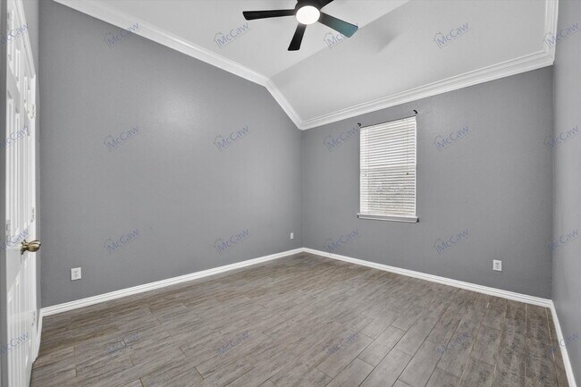 Building Photo - 608 Walnut Hollow Dr