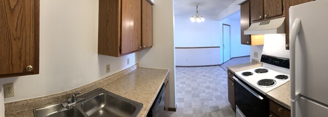 Kitchen and Dining Room - 1580 Northgate Dr