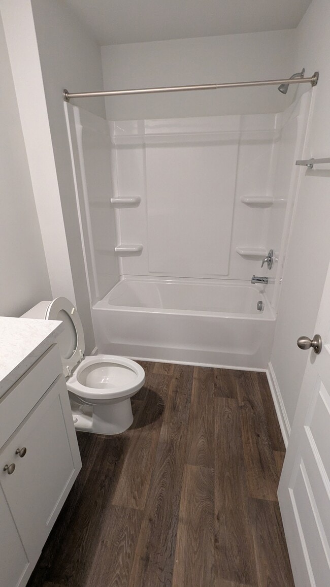 Building Photo - 120 Ellie Wy