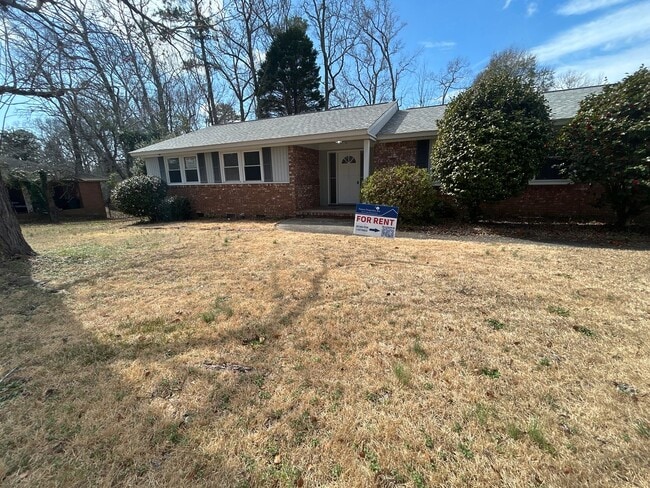 Building Photo - Saluda Gardens Home