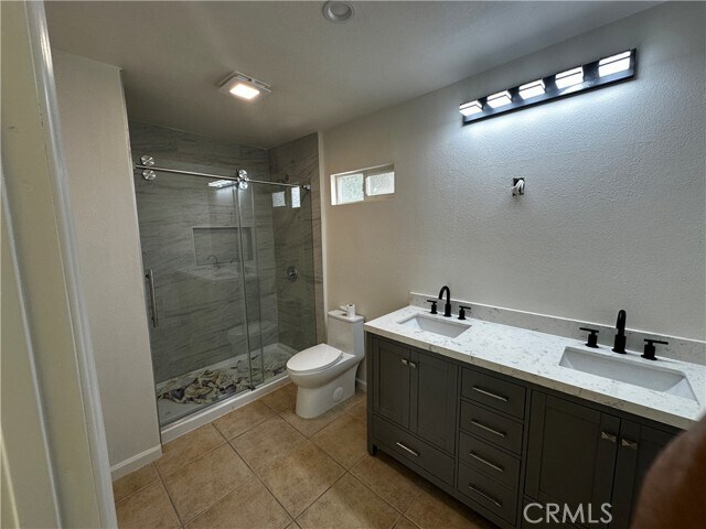 Building Photo - 15858 Cadwell St