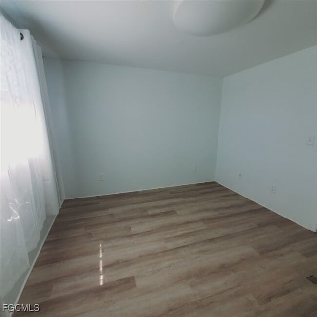 Building Photo - 26222 Earl Rd