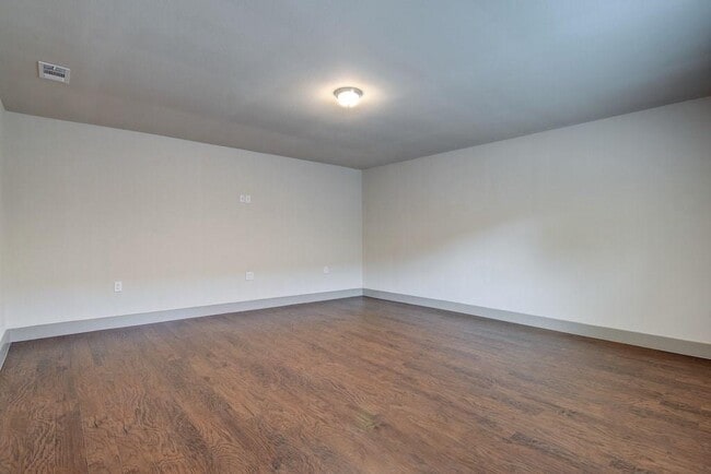 Building Photo - 9415 Quail Meadow Dr