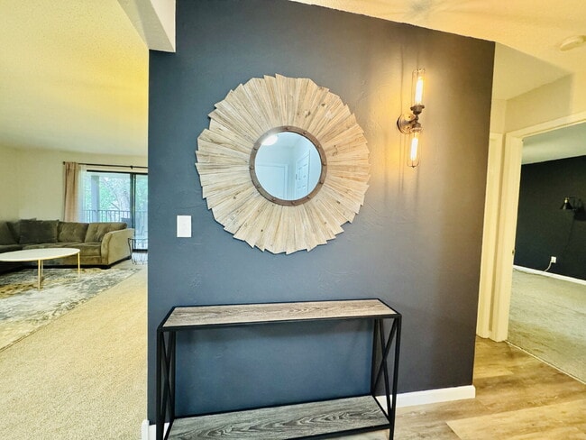 Building Photo - Furnished Chic & Spacious 2BR/2BA Condo Oasis in St. Louis Park – 1,160 Sq Ft of Modern Living!