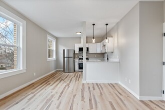 Building Photo - Fully Renovated Studio In Historic Avalon Building