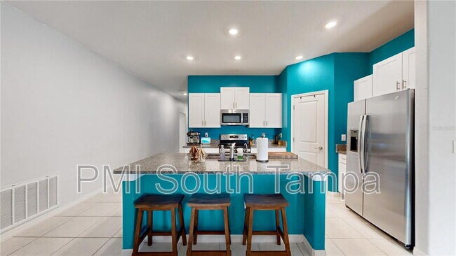 Building Photo - 15407 Miller Creek Dr