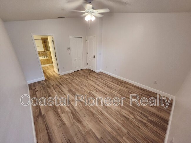 Building Photo - 11404 Holmbridge Ln