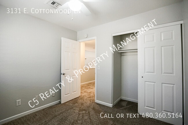 Building Photo - 3131 E Cottonwood Ln