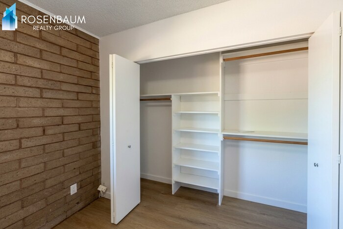 Building Photo - 3016 N Yavapai Rd E