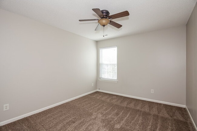 Building Photo - 10619 Haddington Dr