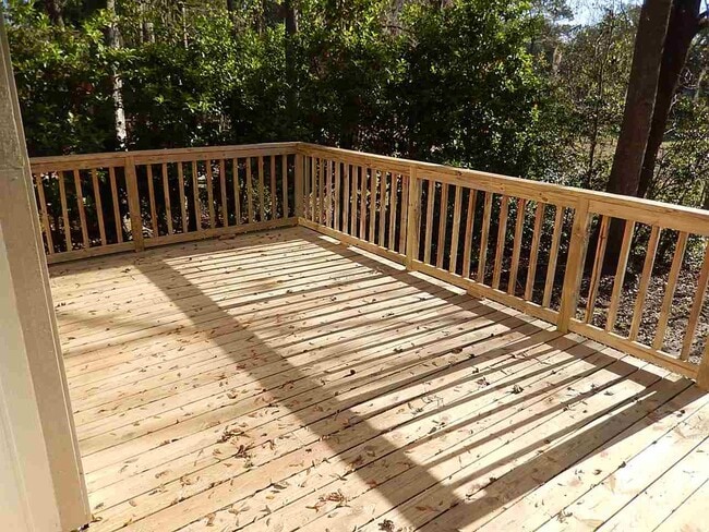 Building Photo - 2950 Bay Shore Dr