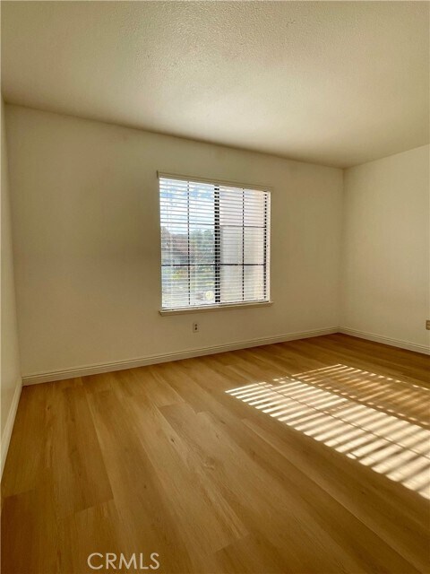 Building Photo - 1214 Vassar Ln